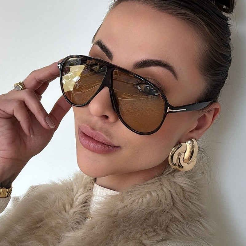 Damen modische Brille mit großem angesagtem Gestell Karnz