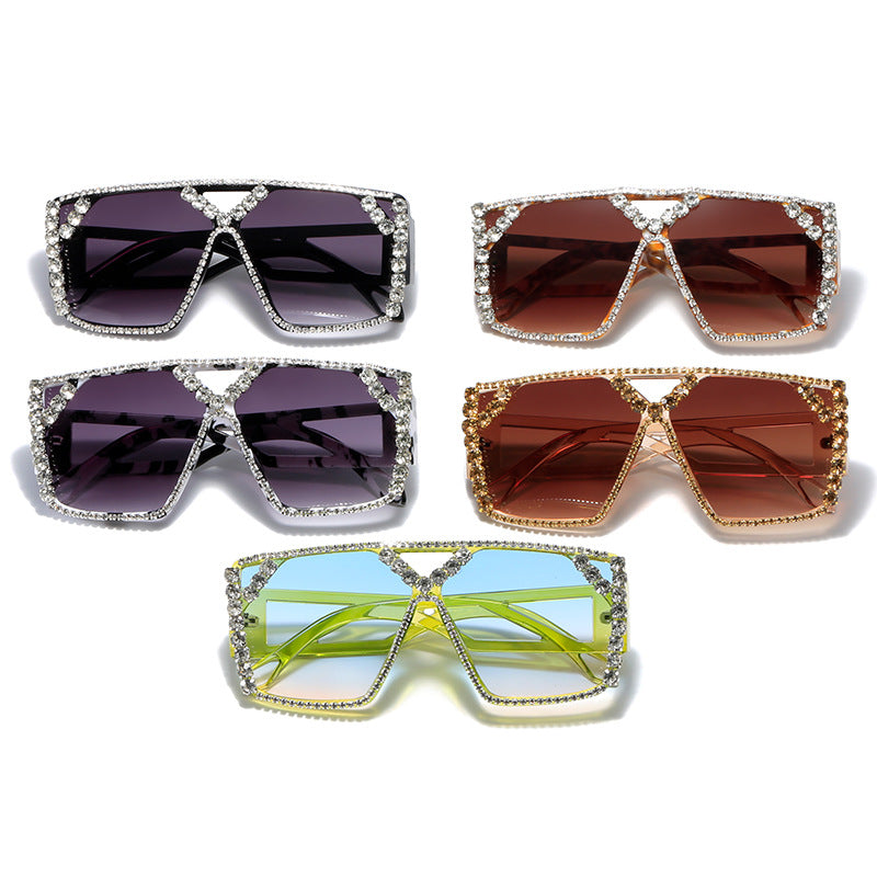 Damen Glamouröse Oversized-Sonnenbrille mit funkelndem Rahmen und UV-Schutz Karnz