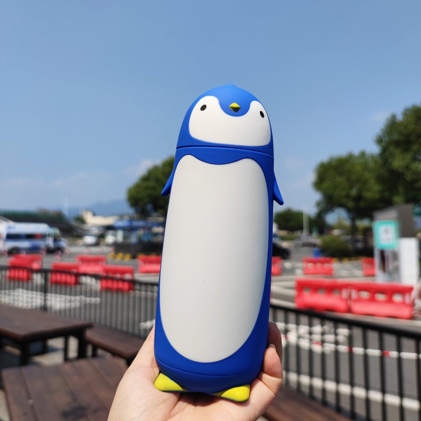 Damen isolierte Trinkflasche im Pinguin-Design Karnz