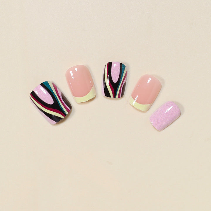Künstlerisches französisches Nageldesign Karnz