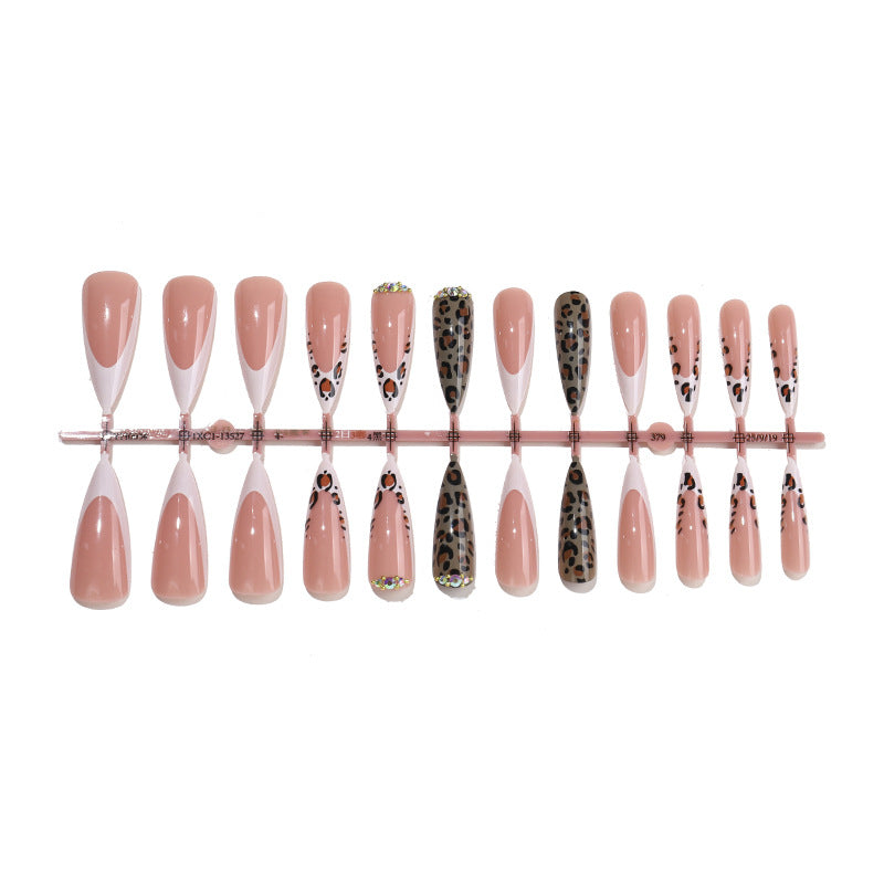 Chic Stiletto Press-On Nail Set Karnz