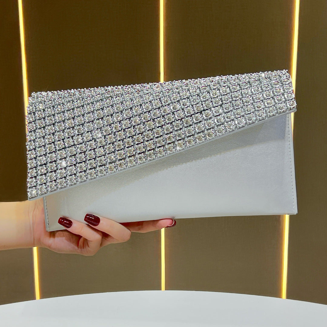 Glamouröse Strass-Clutch