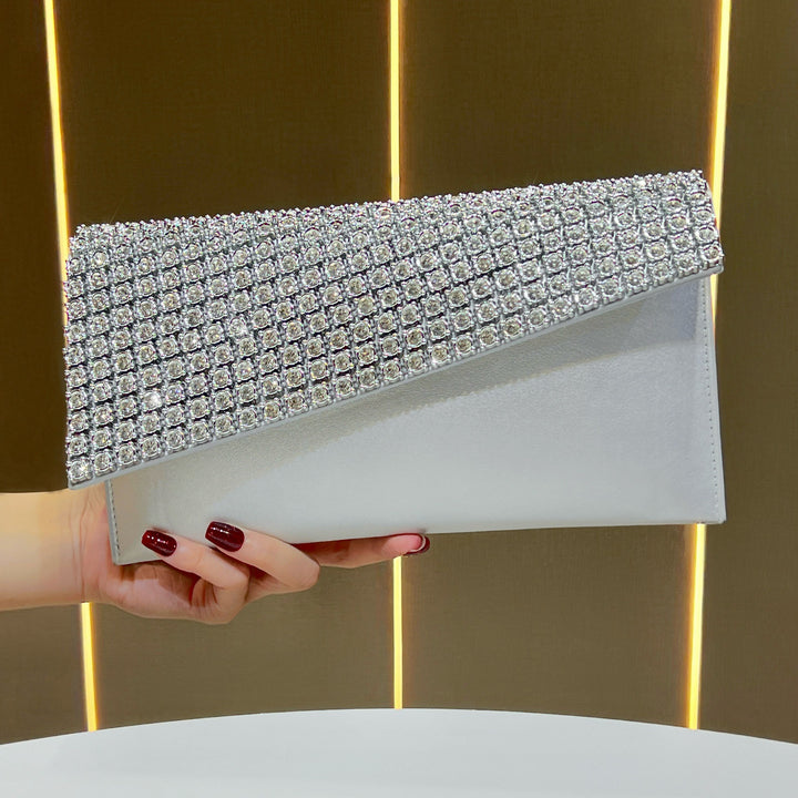 Glamouröse Strass-Clutch