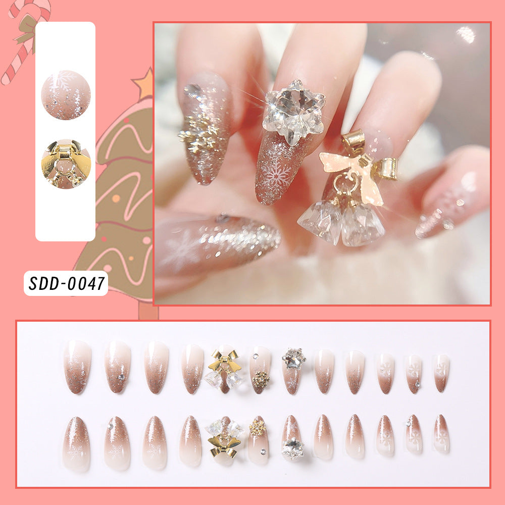 Niedliche Charakter-Themen-Nagelkunst-Tipps