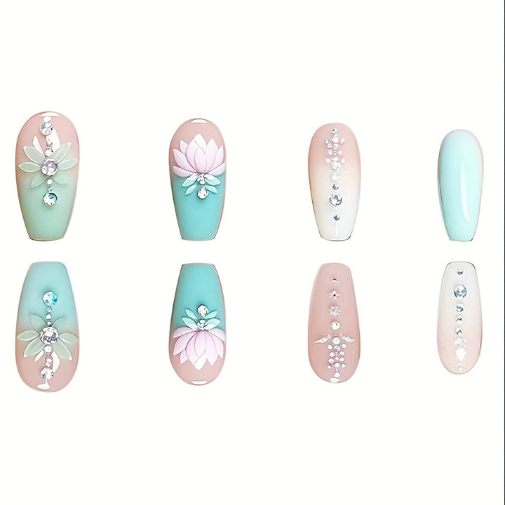 Floral und Edelstein Nagelkunst Verlängerungen Karnz