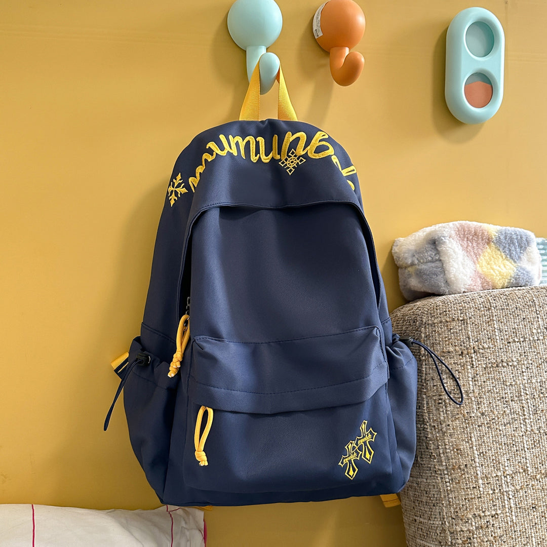 Gemütlicher und schicker bestickter Rucksack