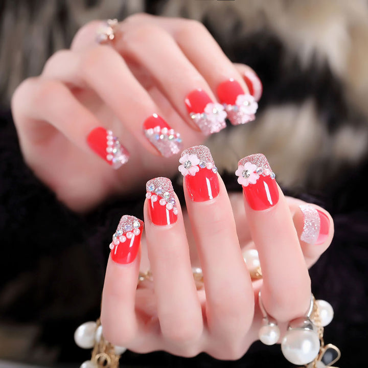 Kreatives mit Strass verziertes Press-On Nagelset