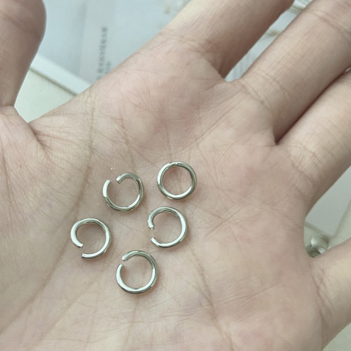 Schlanke minimalistische Metallring-Clips Karnz