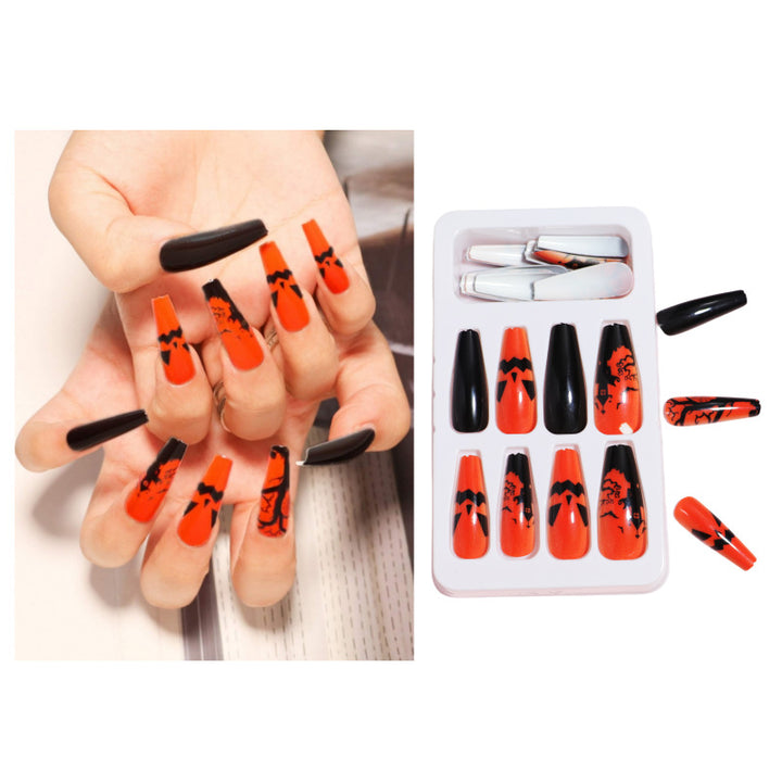 Künstlerisches Press-On Nageldesign mit Tropfeneffekt Karnz