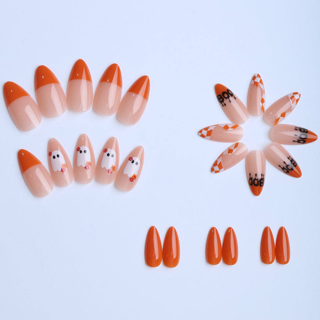 Kreatives Nageldesign Karnz