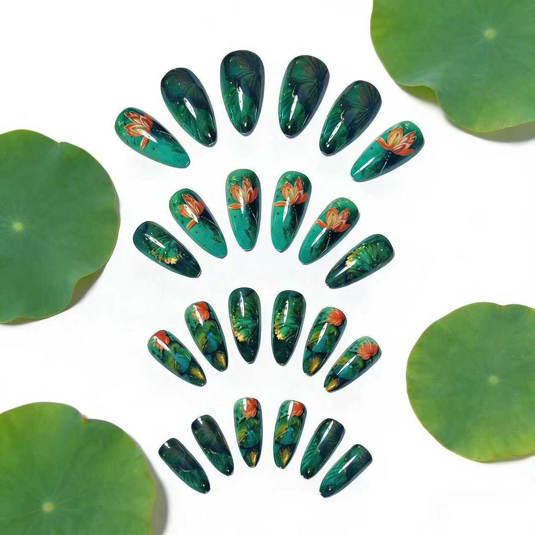 Künstliche Kunstnägel mit Elegantem Wasserlilien-Design Karnz