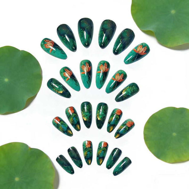 Künstliche Kunstnägel mit Elegantem Wasserlilien-Design Karnz