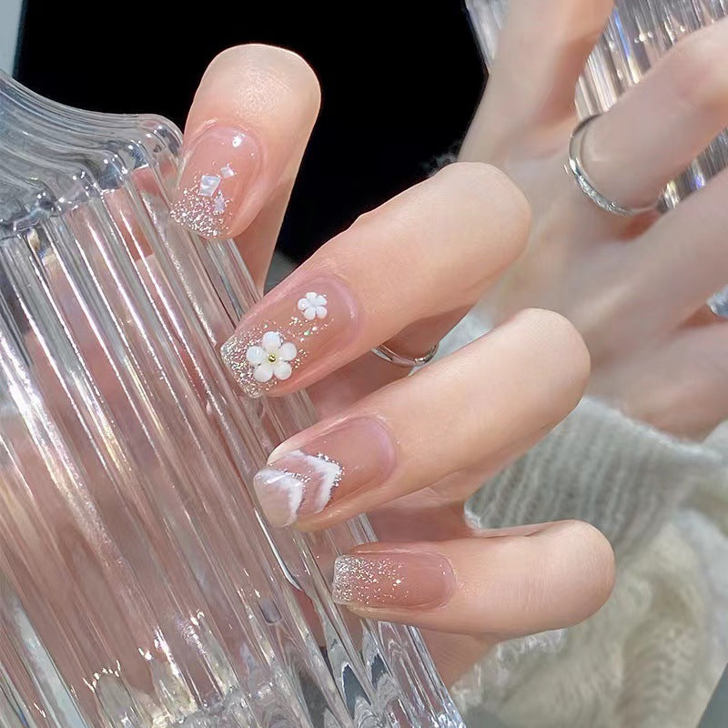 Kunstvolle Nagelkunst Karnz
