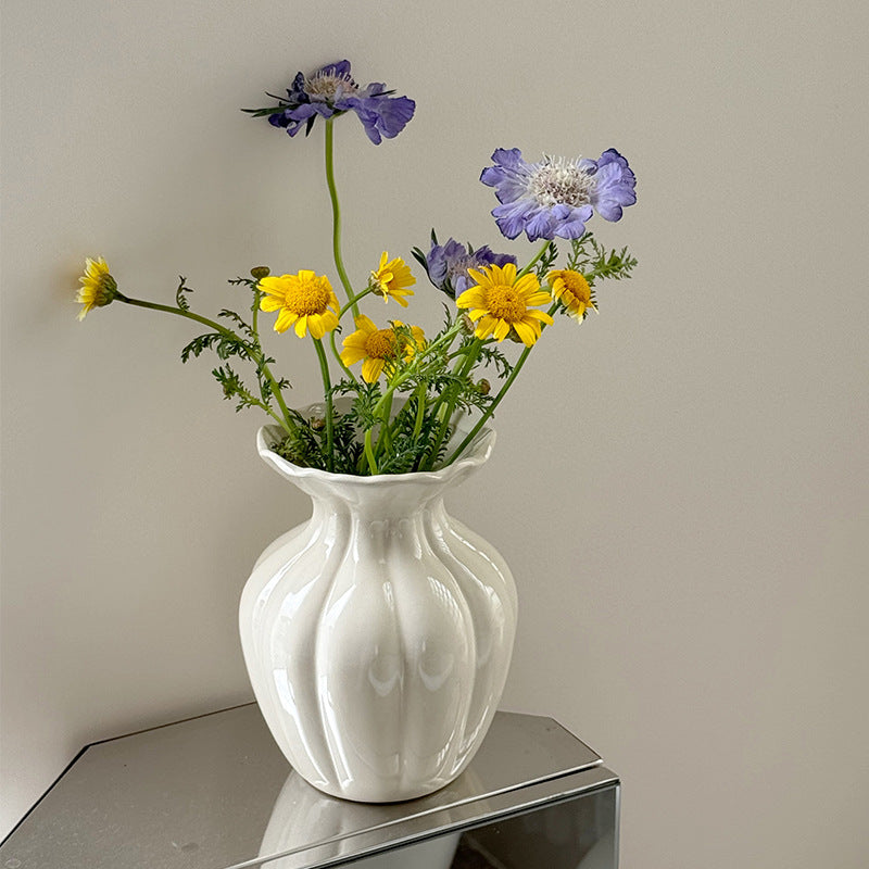 Elegante Porzellan-Blumenvasen