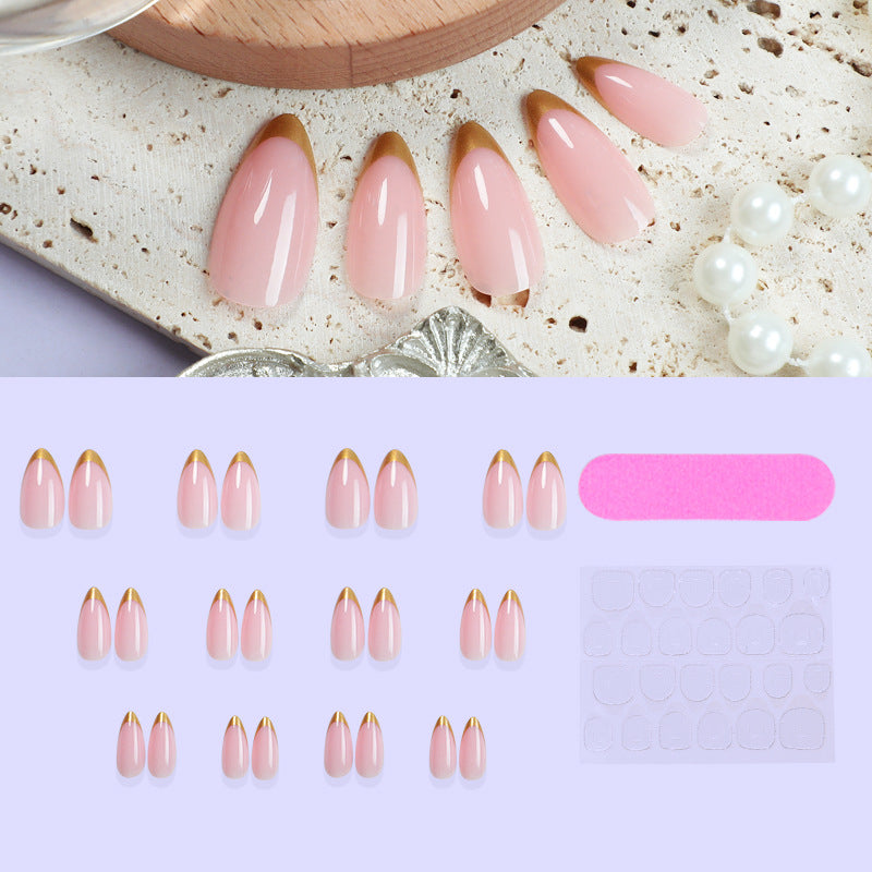 Elegante Press-On-Nagelset mit goldbeschichtetem Design Karnz