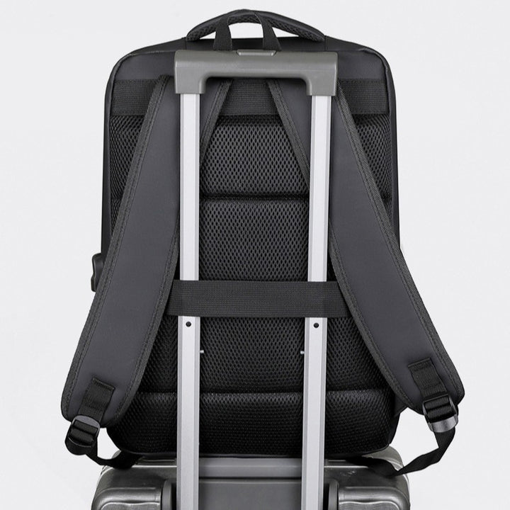 Stylischer Hochkapazitäts-Laptop-Rucksack Karnz