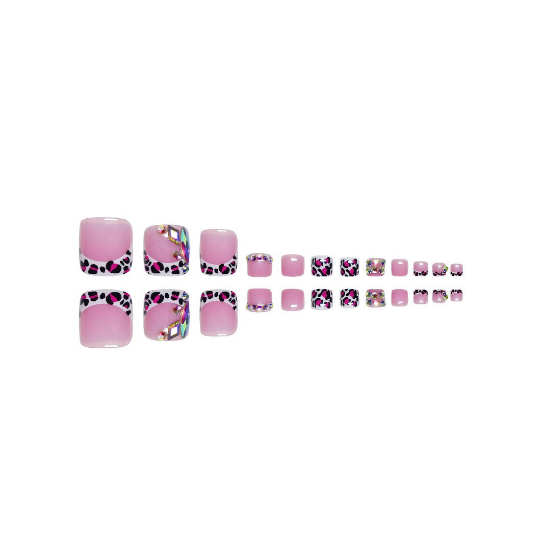 Modischer Press-On Nail Set Karnz