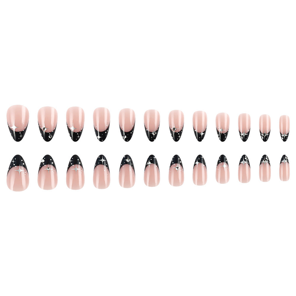 Elegante Stiletto-Nagelkunst Karnz