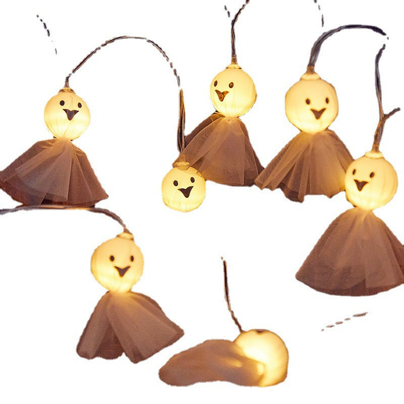 Verspielte LED-Grusel-Lichterkette Karnz