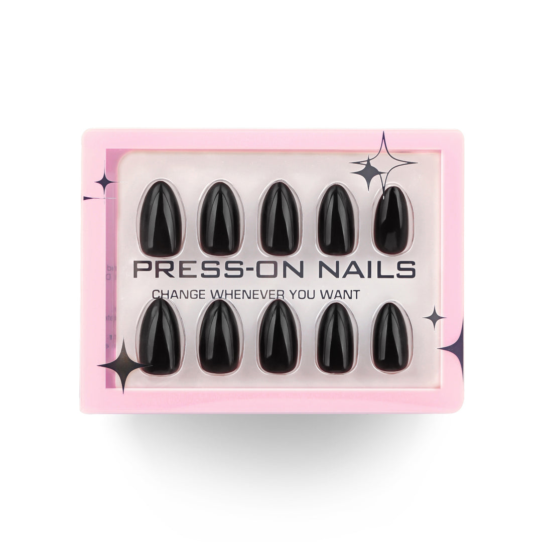 Künstliche Nagelverlängerungen mit elegantem Design Karnz