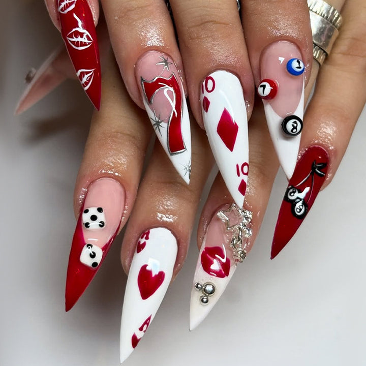Kreatives Kunstnagelset mit Mischmotiven Karnz