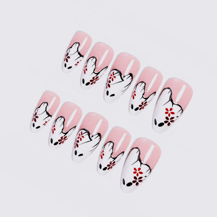 Künstlerisches Press-On-Nagelset mit Blumen- und Geisterdesign Karnz