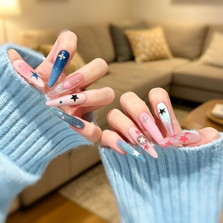 Künstlerische Lange Stiletto-Nagelverzierungen Karnz