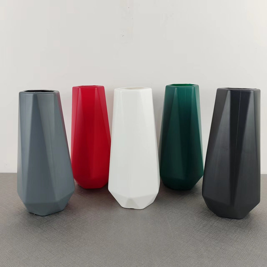 Moderne geometrische Dekovase Karnz