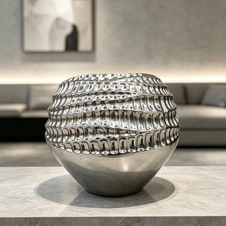 Stylische Skulptur Vase