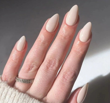 Elegante Stiletto Nagel Kunstverlängerungen Karnz 1789915860