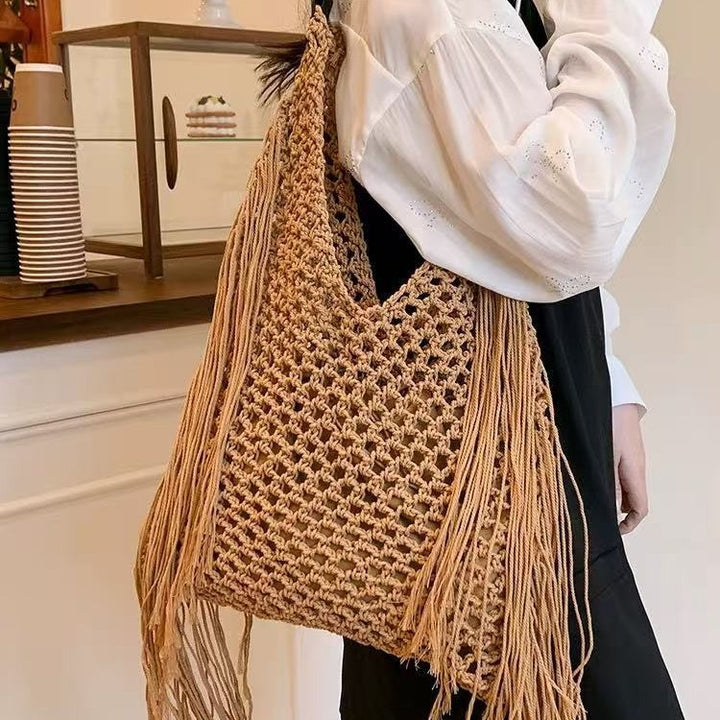 Damen Makramee Handtasche mit fransigen Details Karnz