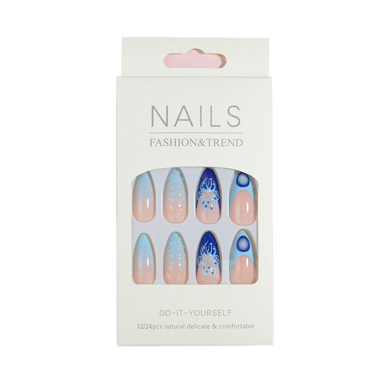 DIY Künstlerischer Press-On Nail Set Karnz