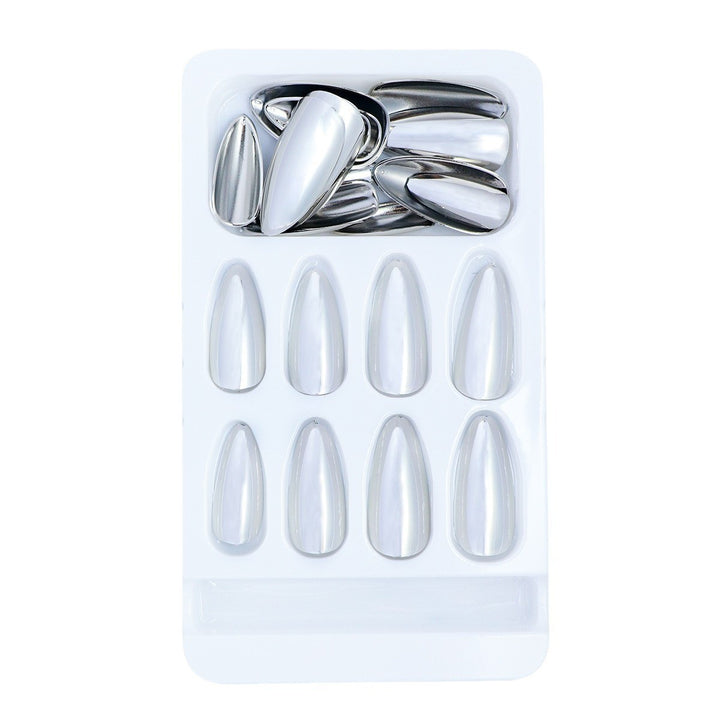 Elegantes Spiegel-Finish Press-On Nail Set Karnz
