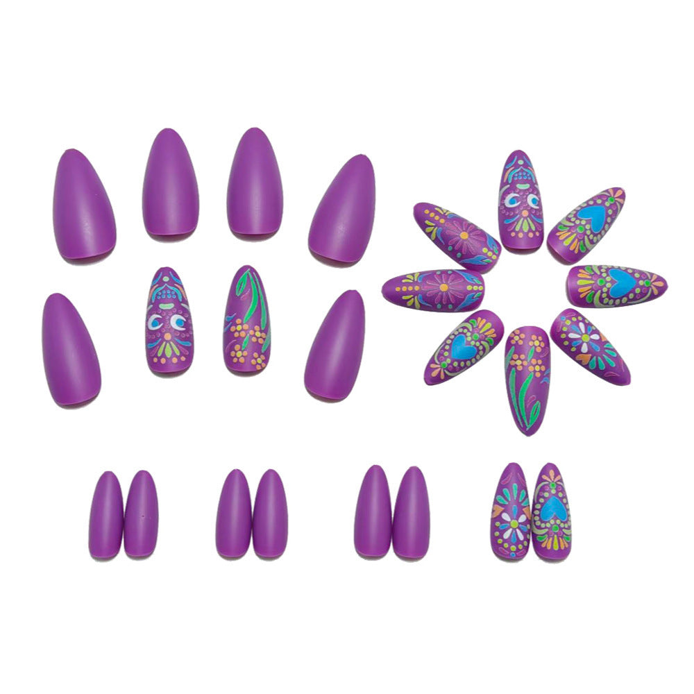 Kreative Nagelkunst Karnz
