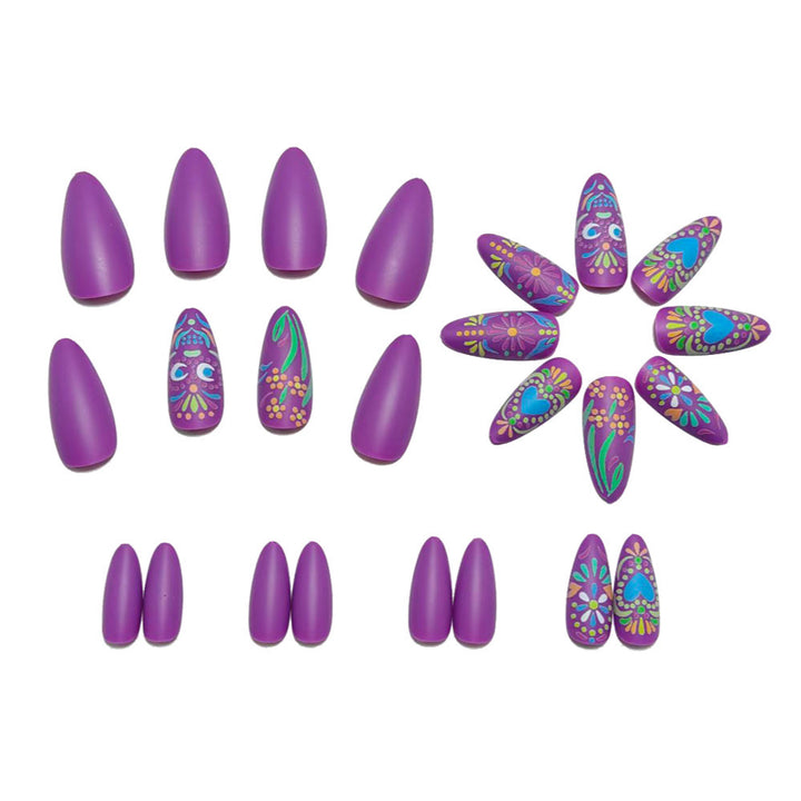 Kreative Nagelkunst Karnz