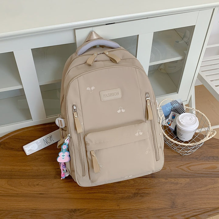 Multifunktionaler Rucksack mit Hasenakzenten