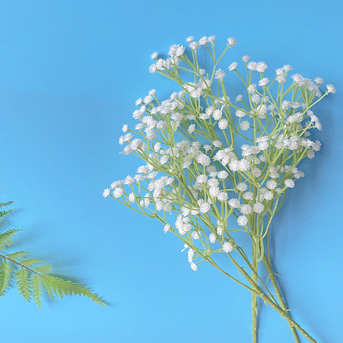 Dekorativer Trockenblumenstrauß