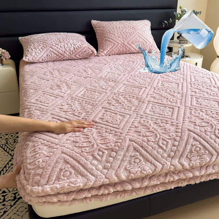 Luxuriöse geprägte Fleece-Bettdecke