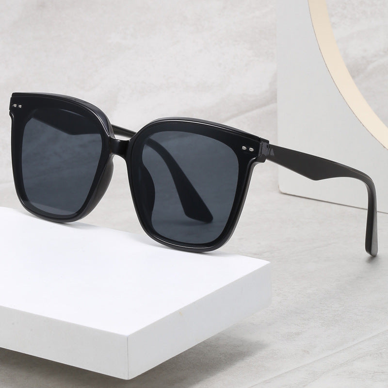 Damen geometrische Sonnenbrille mit luxuriösem Metallrahmen Karnz