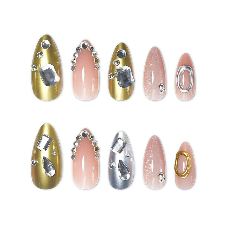 Elegante mit Strass verzierten Nagelkunstverlängerungen Karnz