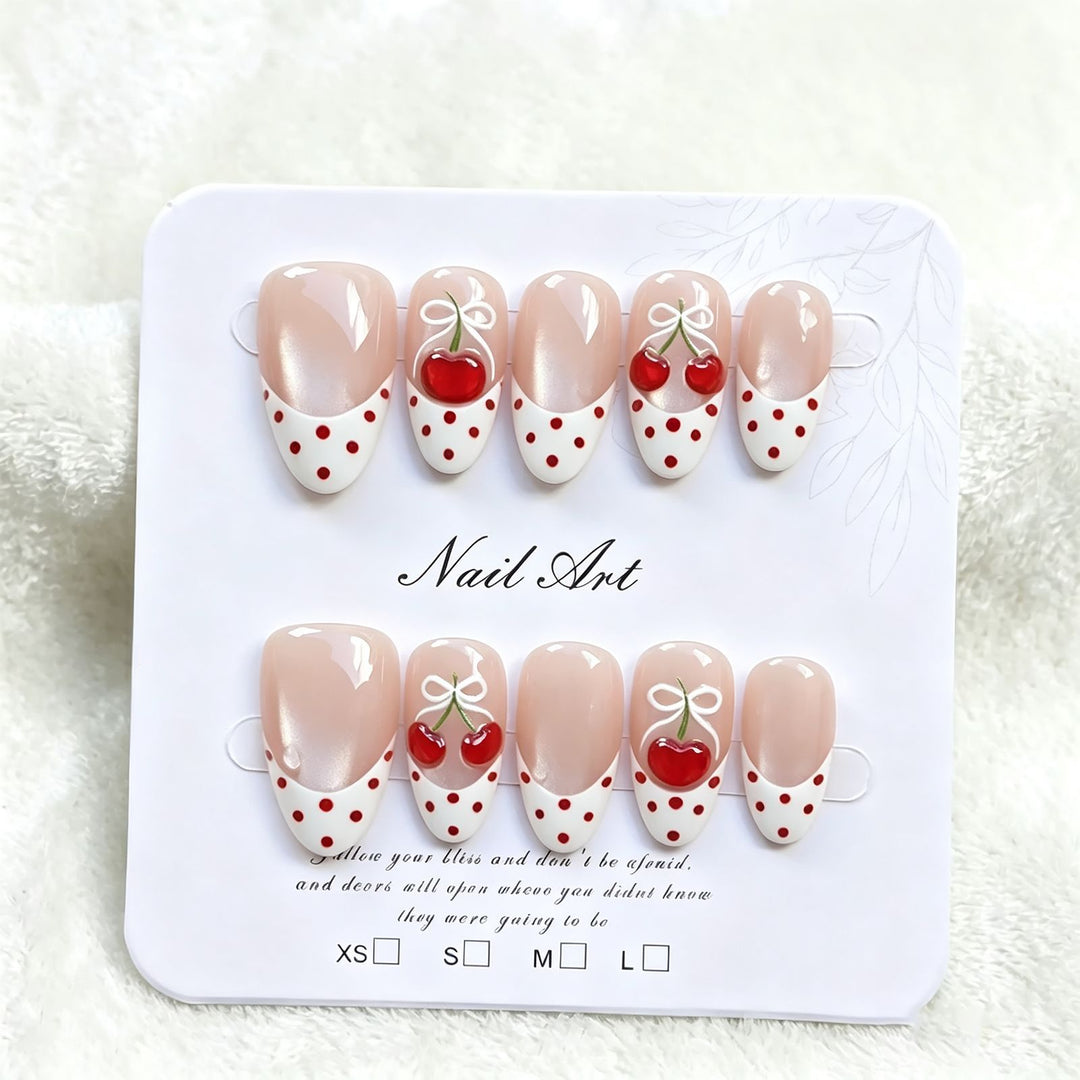 Charmantes Kirsch-Thema Press-On Nagelset Karnz