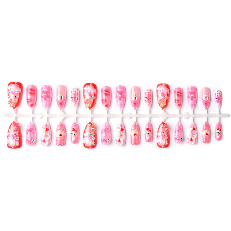 Dekorativer Herz-Themen Press-On-Nagelset Karnz