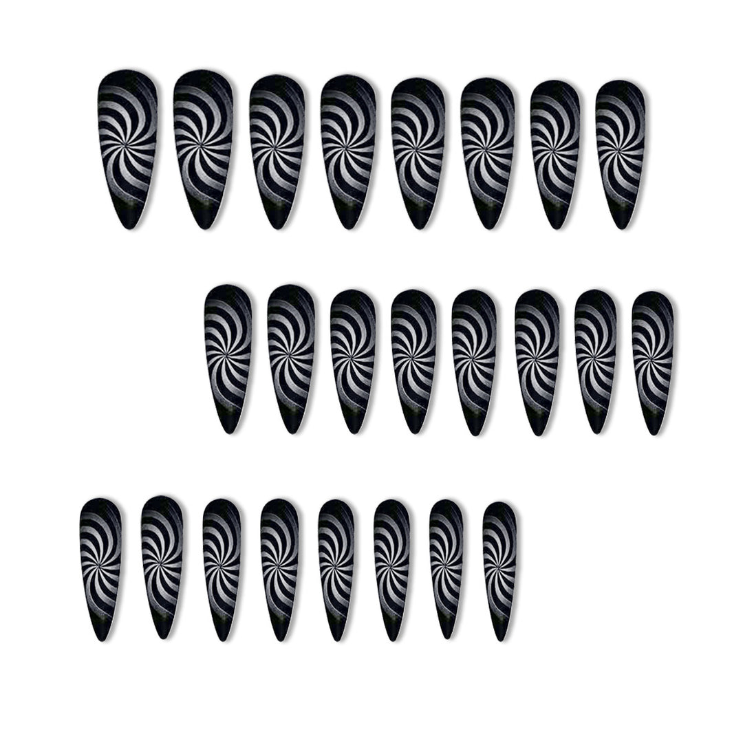 Künstlerisches Spiralmuster Nagelverlängerungen Karnz