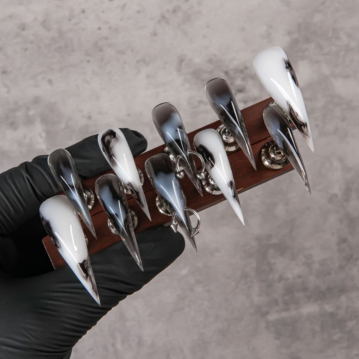 Glänzende Stiletto Druck-Nägel
