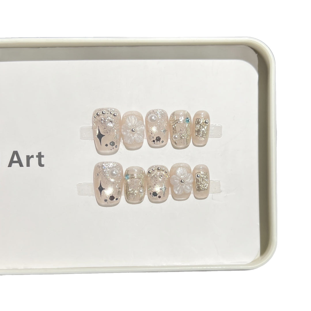 Dekorativer Acryl Press-On Nagelkunst Set Karnz