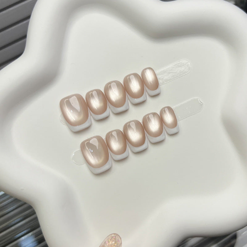 Premium Glänzende Nagelspitzen