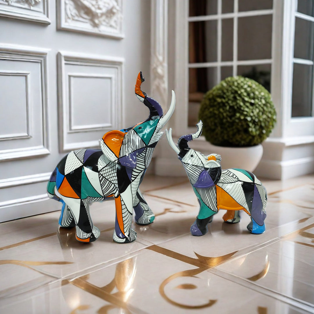 Kunstvolle Elefantenfigur mit buntem Design Karnz