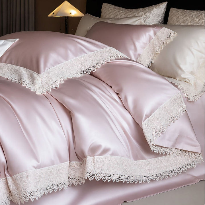 Luxuriöses Satin-Bettwäsche-Set mit feiner Spitzenbordüre