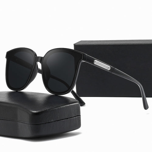 Damen Oversized Sonnenbrille mit trendigem und klassischem Design Karnz