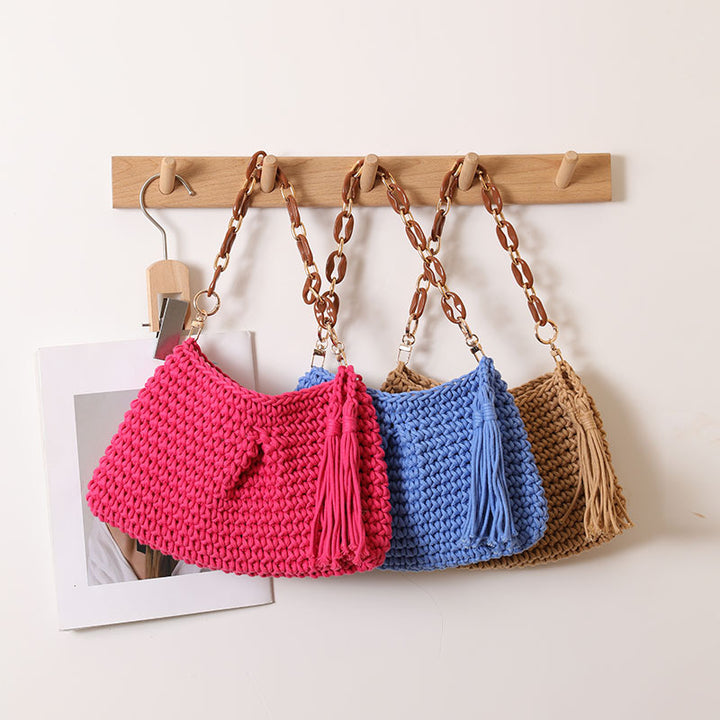 Damen Handgefertigte Schultertasche mit Kettenakzenten Karnz